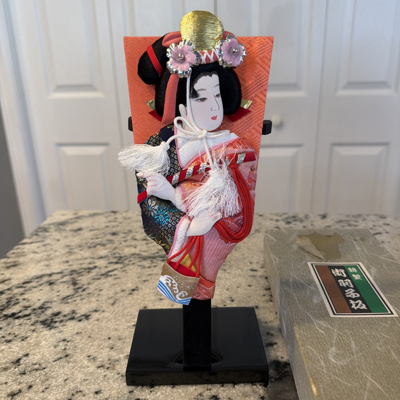 Vintage Japanese Geisha Hagoita Paddle Board with Stand & Original Box Vintage Japanese Geisha Hagoita Paddle Board with Stand & Original Box