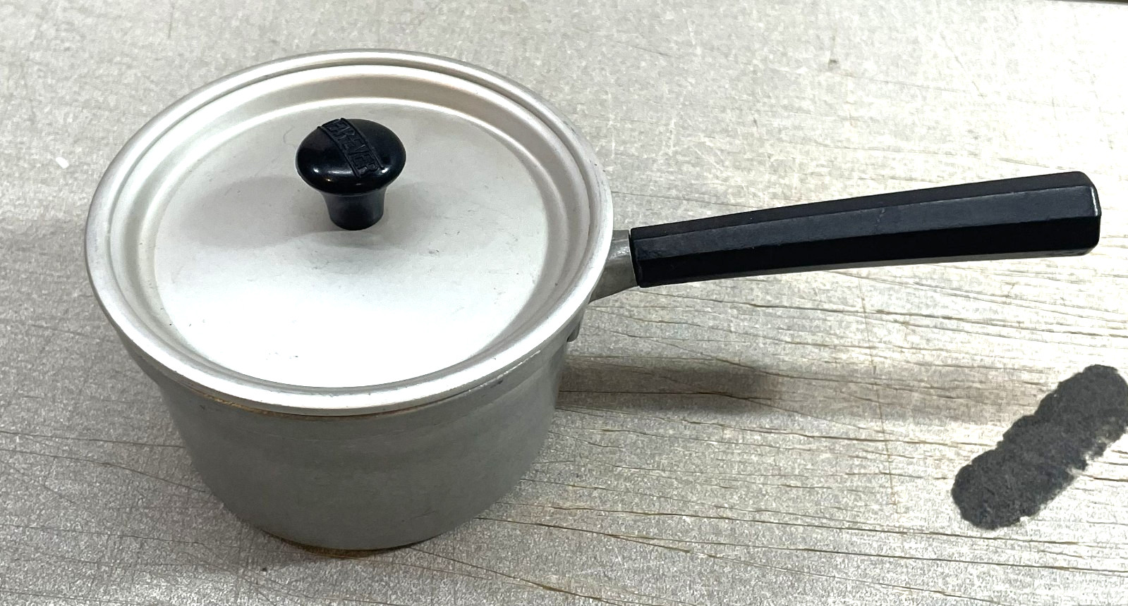 Vintage Wear-Ever 720 1/2 Cast Aluminum 14 Ounce Sauce Pan with Lid