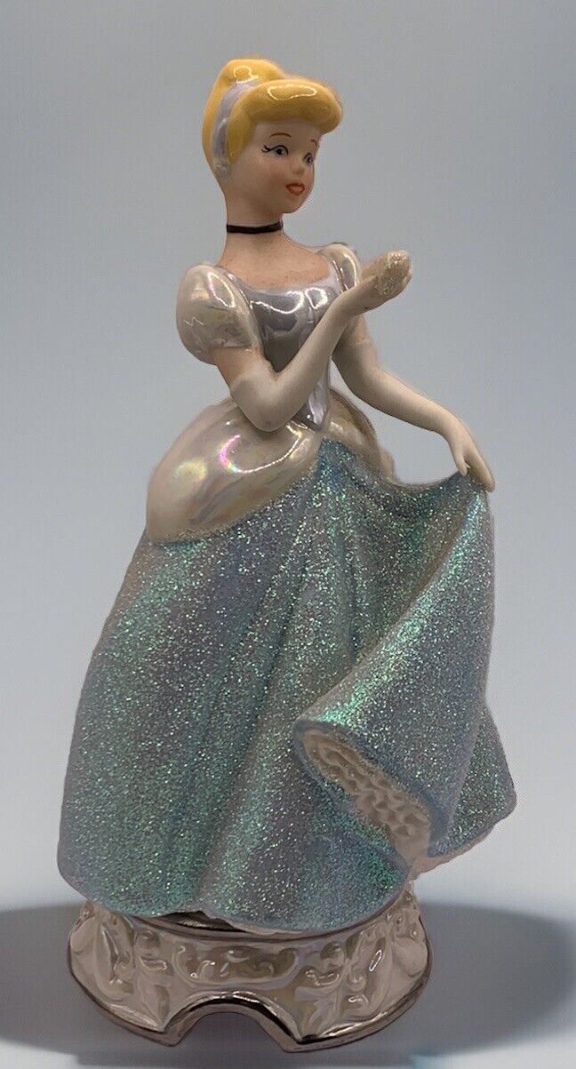 Disney Cinderella Porcelain Figurine 7