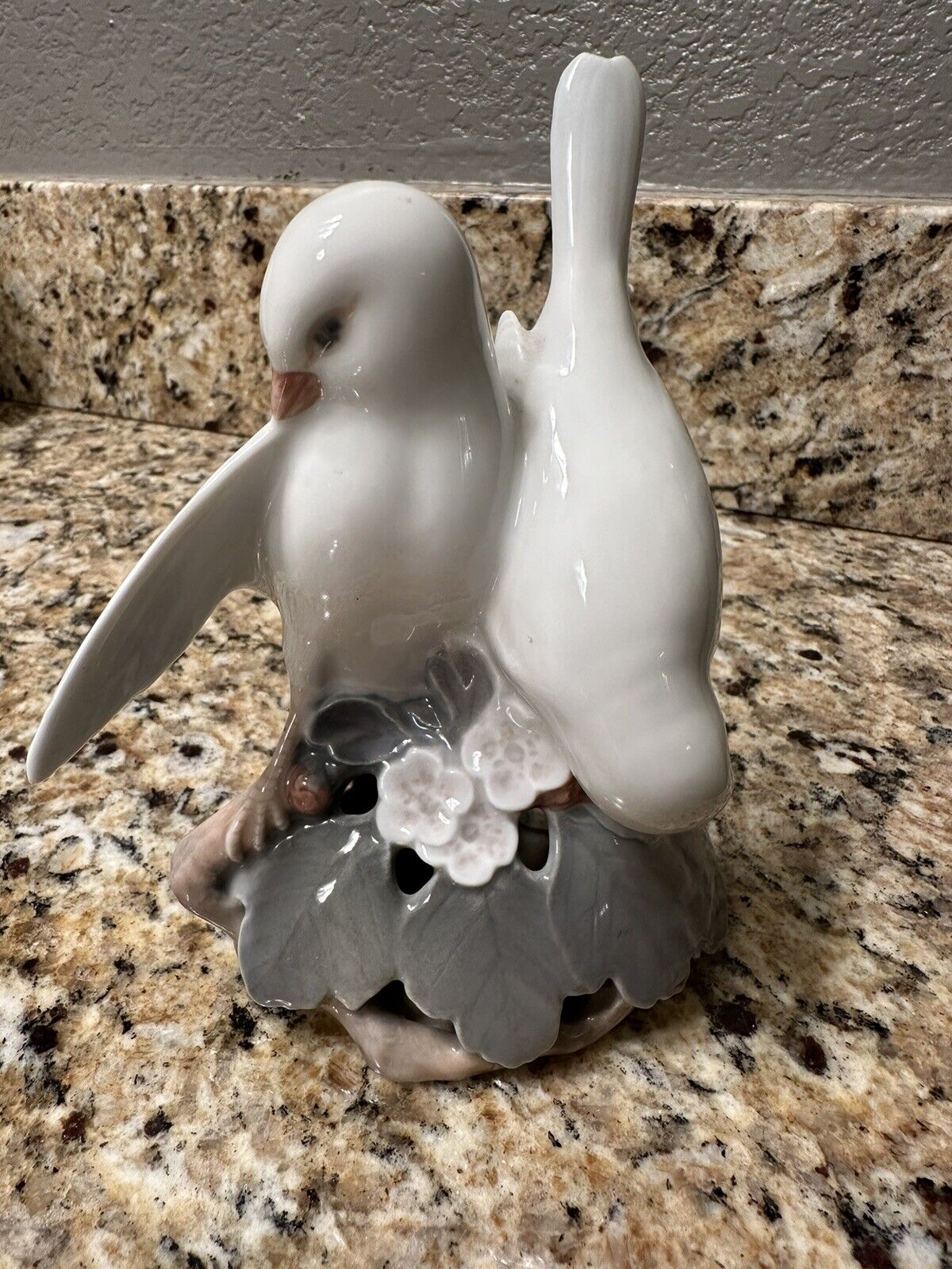 Vtg White Doves Lovebirds Porcelain Figurine 402 Royal Copenhagen Denmark