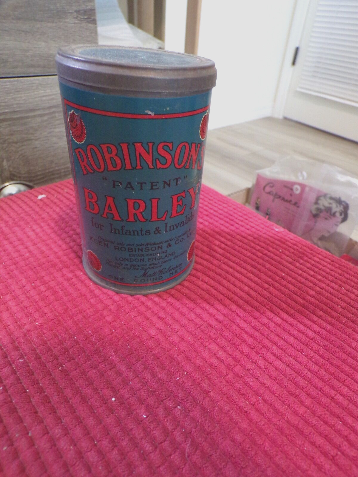 VINTAGE ROBINSON'S BARLEY FULL UNOPENED TIN CIRCA 1930'S