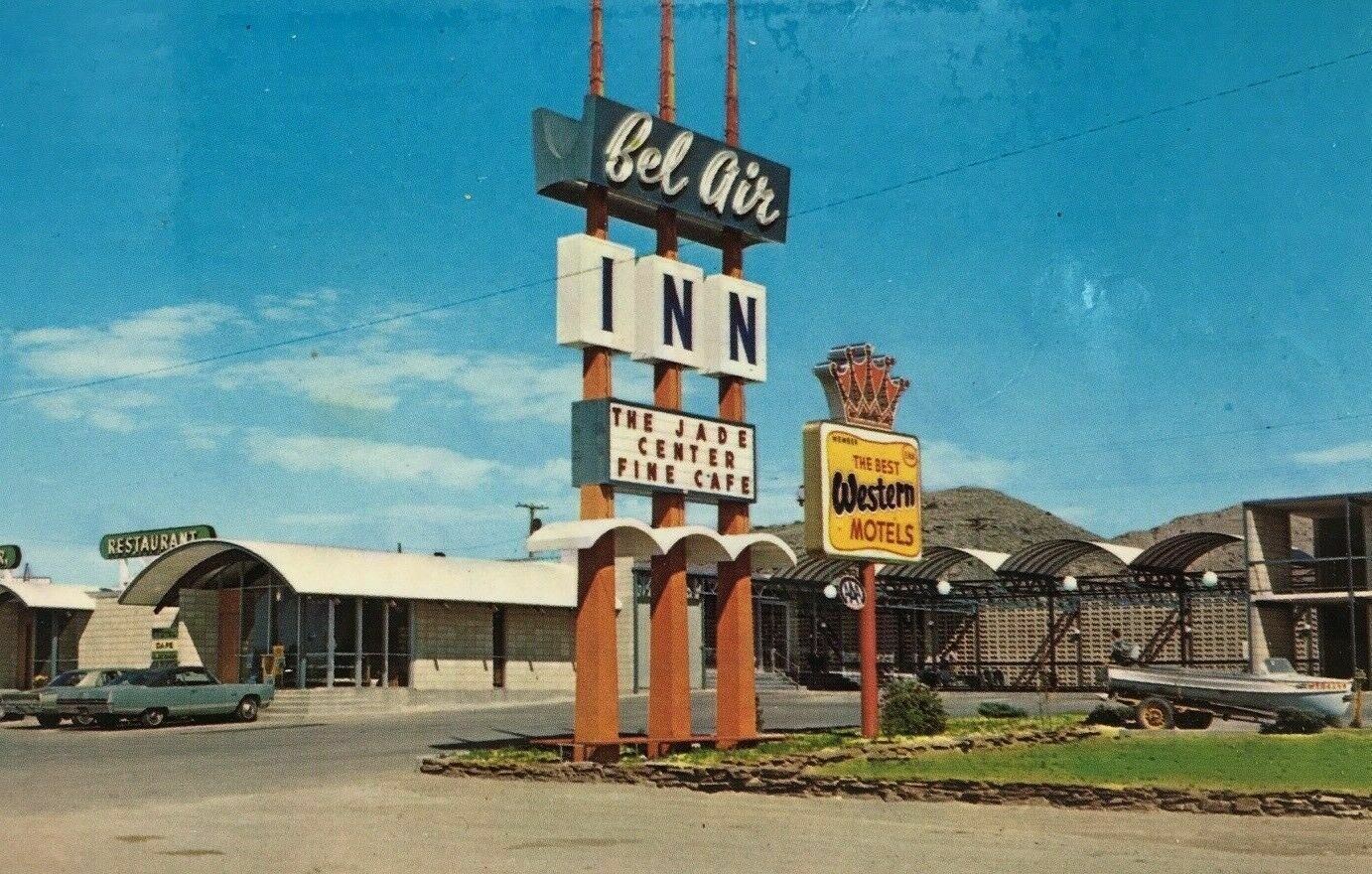 Rawlins WY Bel Air Inn Best Western Motel Roadside Postcard Boat Jade Center
