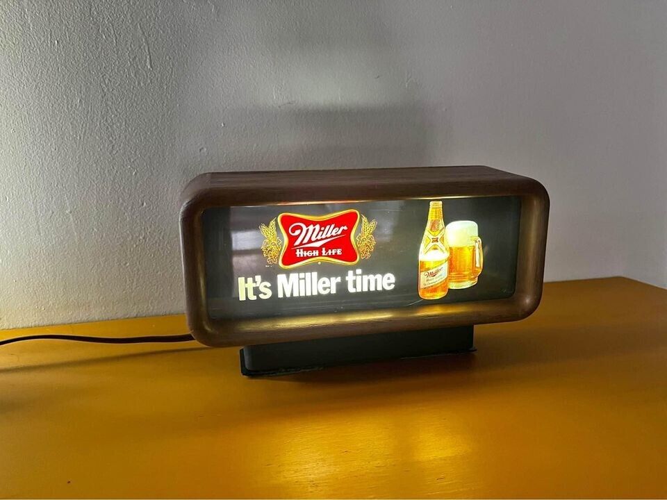 Vintage 1981 MILLER HIGH LIFE BEER “it's Miller time” Light Up Bar Sign- Rare