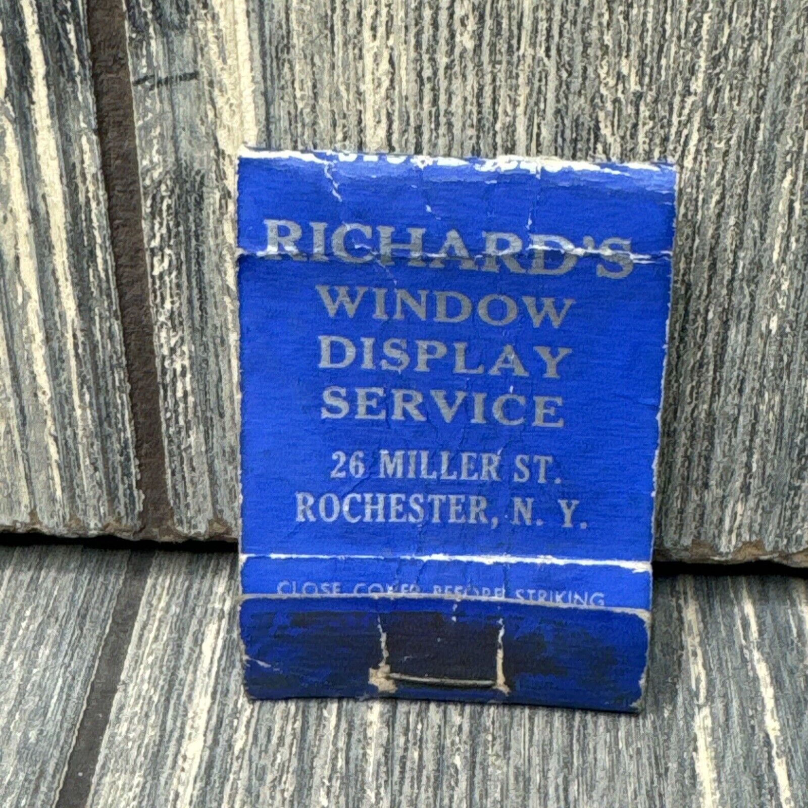 Vintage Richard\'s Window Display Service Rochester NY Matchbook Advertisement