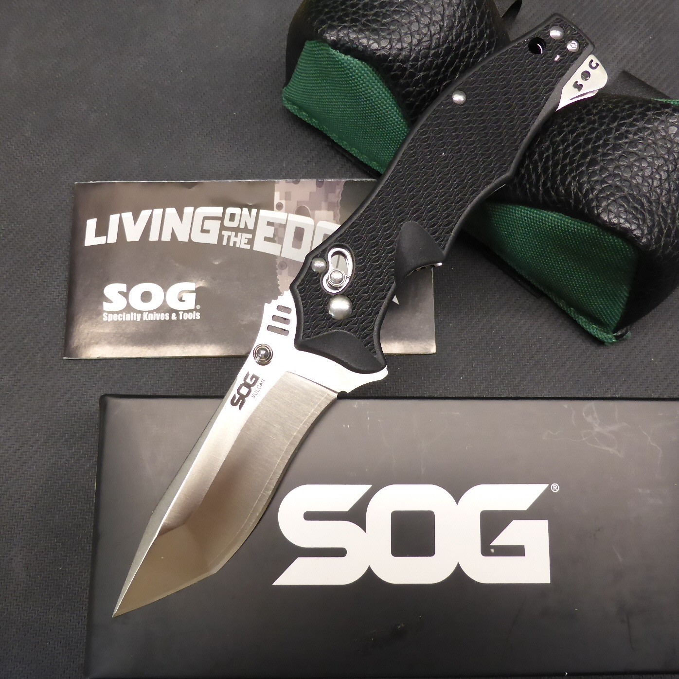 SOG VULCAN Tanto VL-03 Folder Flipper San-Mai VG-10 BL, Seki Japan  NIB MINT
