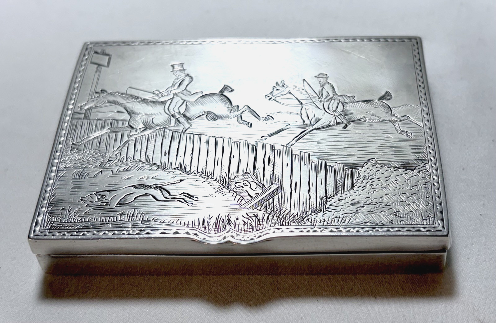 Vintage 1926 Sterling Silver Snuff Box Equestrian Hunting Engraving Hallmarked Vintage 1926 Sterling Silver Snuff Box Equestrian Hunting Engraving Hallmarked