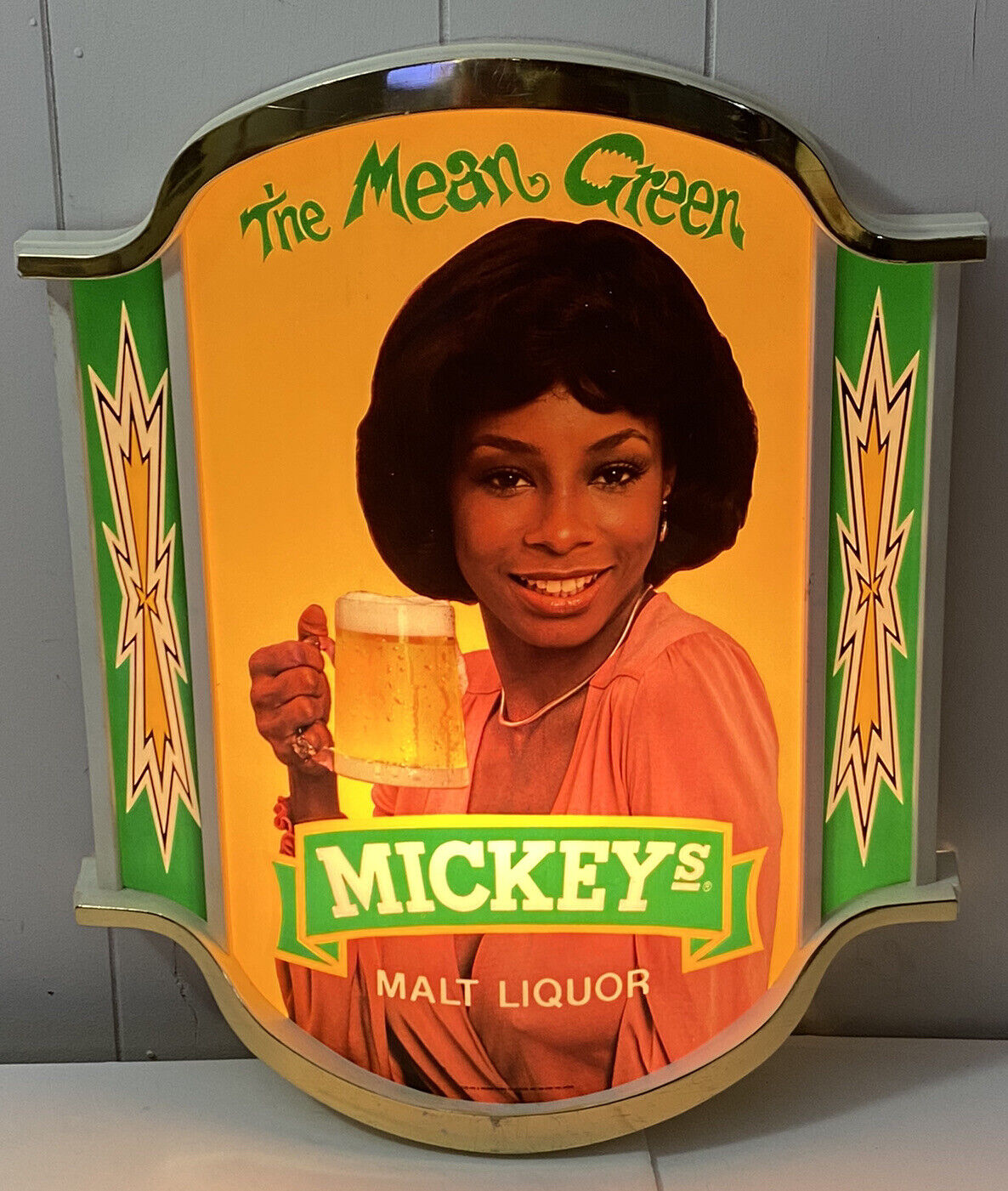 Rare 1983 Mickey’s Malt Liquor The Mean Green Lighted Advertising Sign