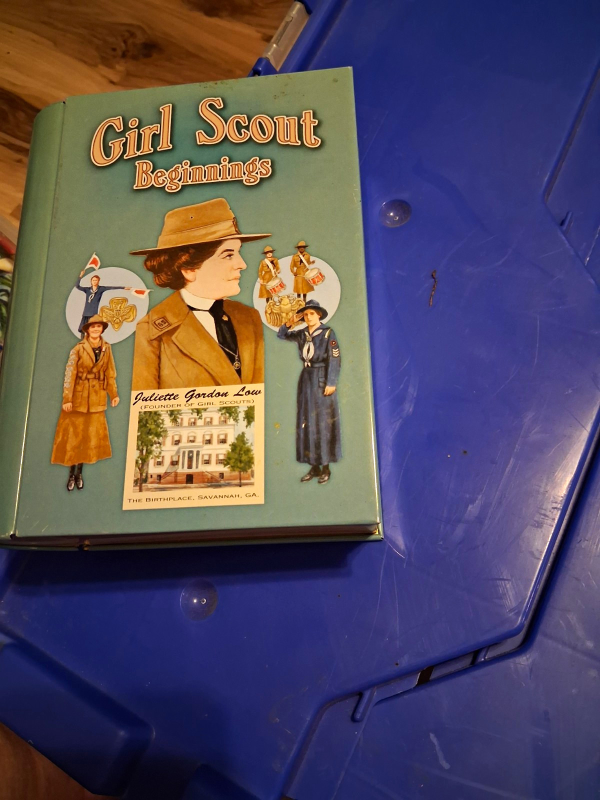 Girl Scouts & Girl Guides Girl Scout Beginnings Metal TIN Girl Scouts & Girl Guides Girl Scout Beginnings Metal TIN