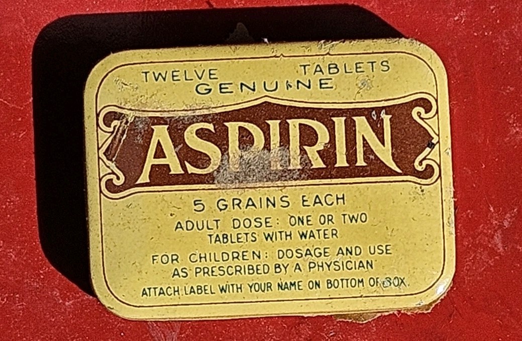 Vintage 1930s Certified Aspirin Medicine Tin Box Vintage 1930s Certified Aspirin Medicine Tin Box
