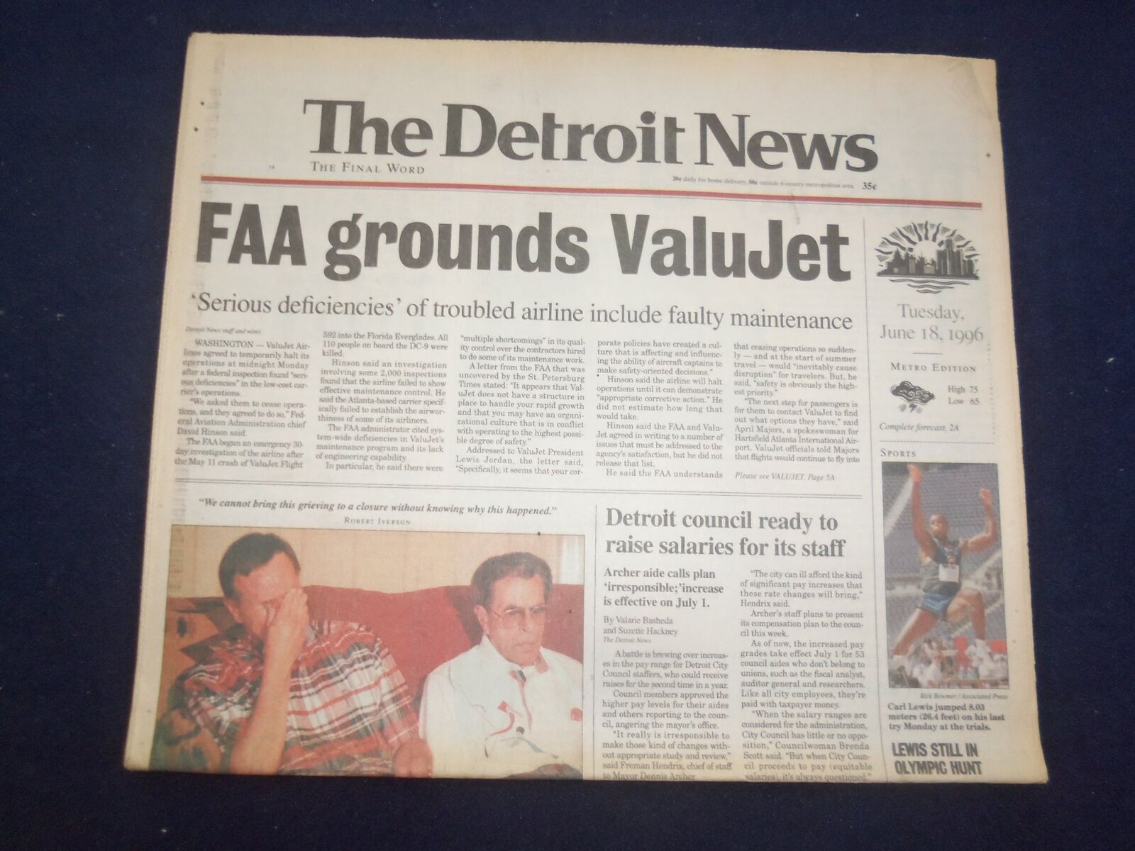 1996 JUNE 18 THE DETROIT NEWS NEWSPAPER - FAA GROUNDS VALUJET - NP 7196