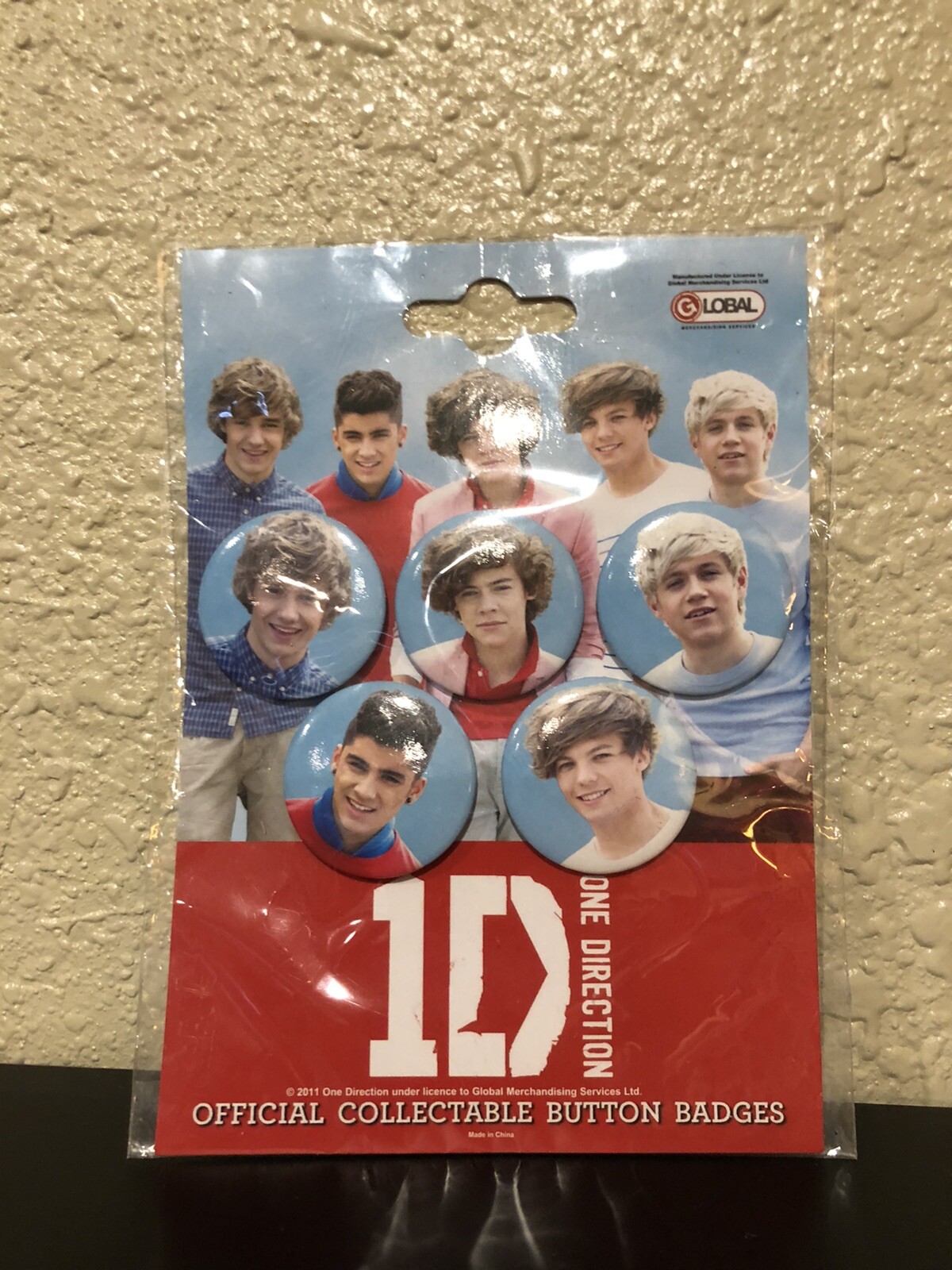 New 2011 One Direction 1D Band Pinback Pins Official Collectible Buttons Badges New 2011 One Direction 1D Band Pinback Pins Official Collectible Buttons Badges