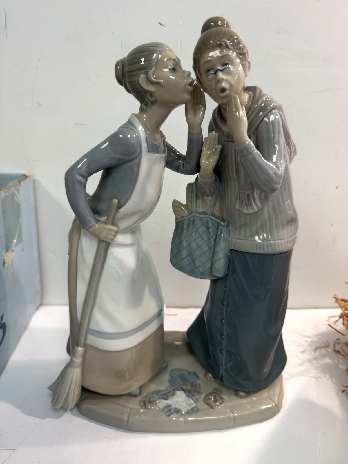 Vintage Lladro 4984 The Gossips Retired 12 Vintage Lladro 4984 The Gossips Retired 12