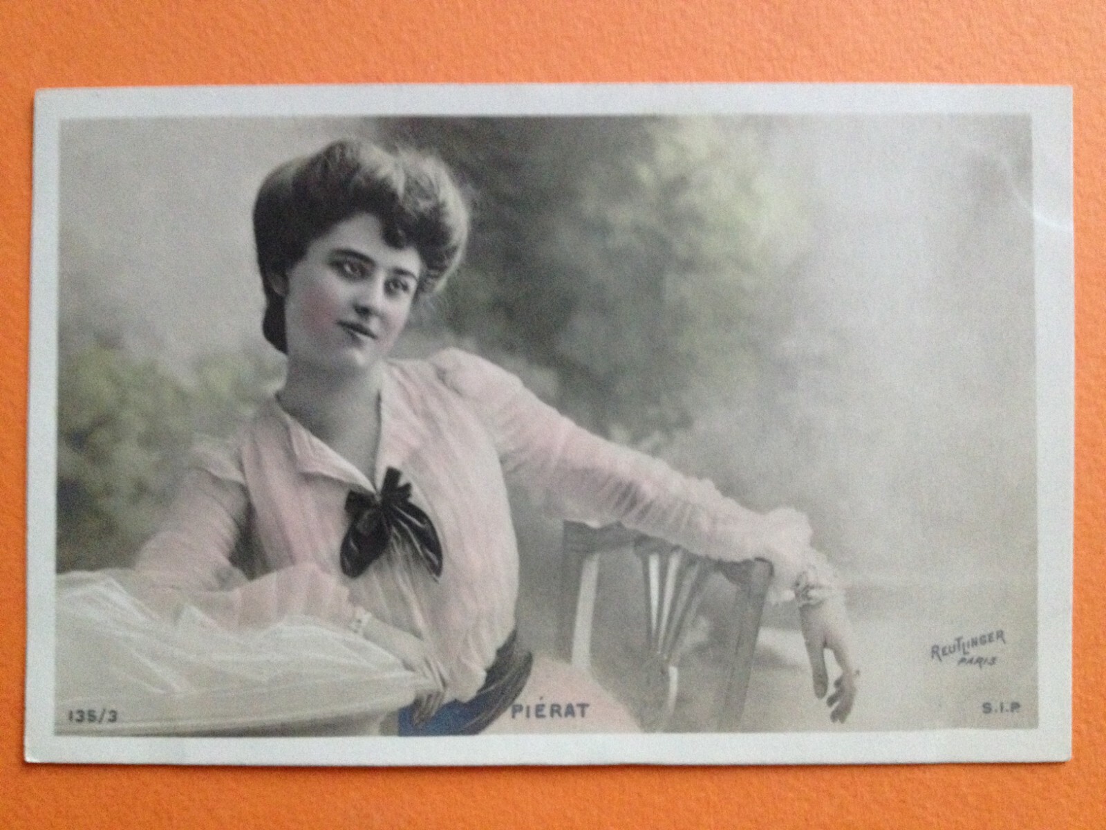Old postcard portrait of the actress Marie Thérèse PIERAT PHOTO signed REUTLINGER in PARIS