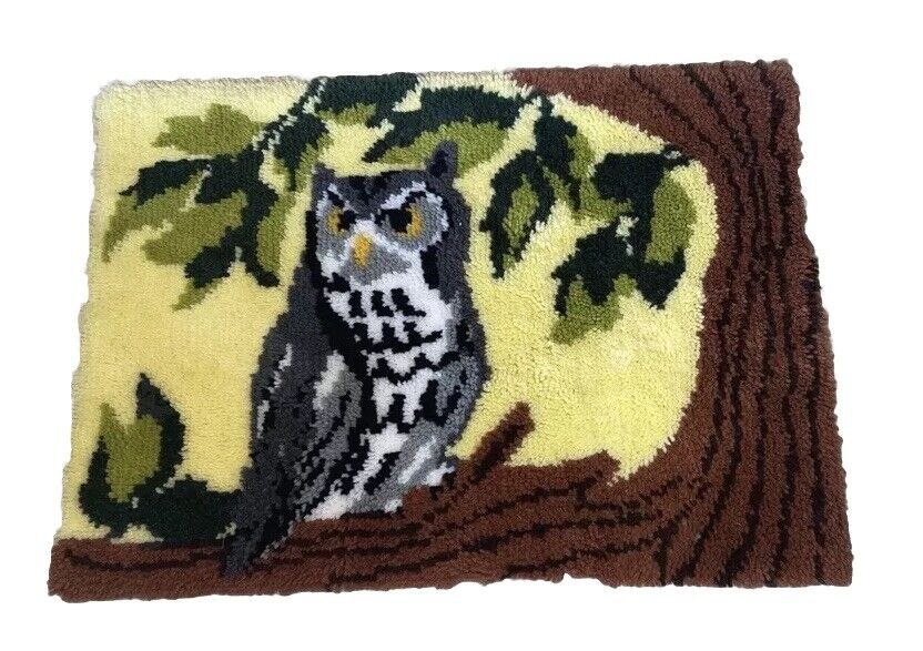 Vintage Completed Hanging Wall Hook And Latch ￼owl Rug Yellow 25” X  35”