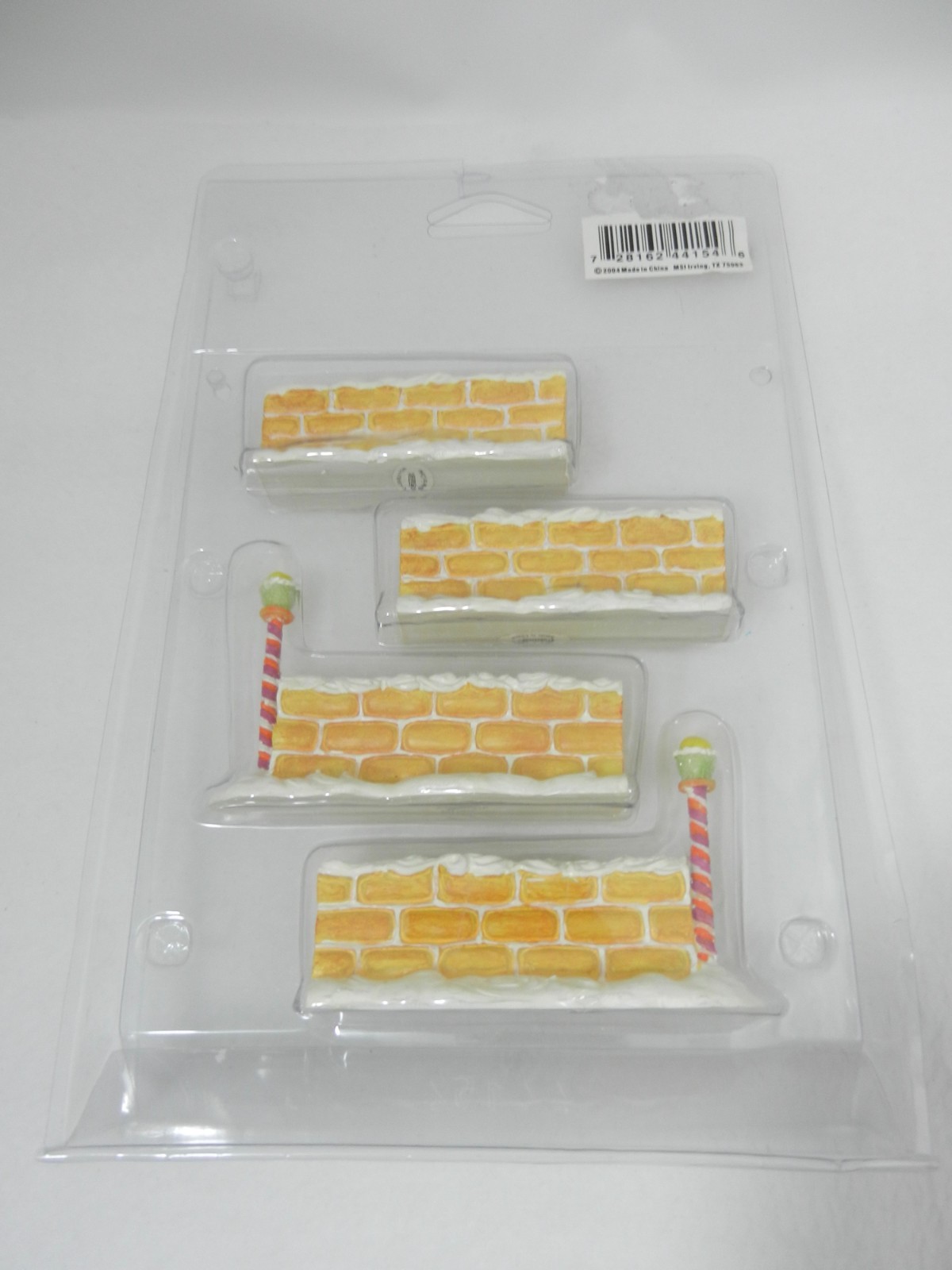 Lemax Christmas Sugar 'N Spice Frosted Wafer Wall