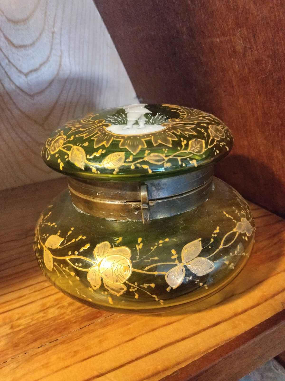 Antique Victorian Mary Gregory Olive Green and Gold Jewelry Trinket Box C. 1900