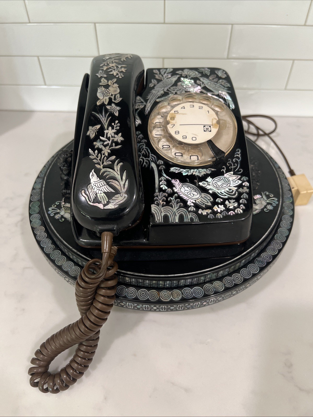Vtg Korean Phone Mother Of Pearl Kitsch Great Eye Candy Rare Conversation Vtg Korean Phone Mother Of Pearl Kitsch Great Eye Candy Rare Conversation
