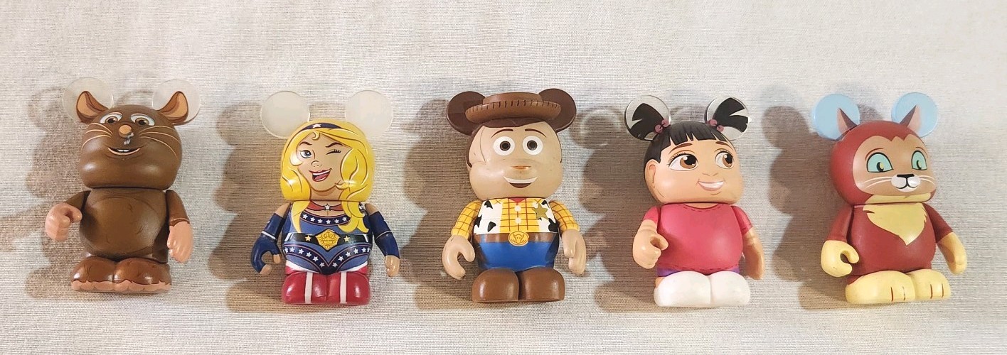 Disney Vinylmation Collectible Characters Lot Of 5 Figures Disney Vinylmation Collectible Characters Lot Of 5 Figures