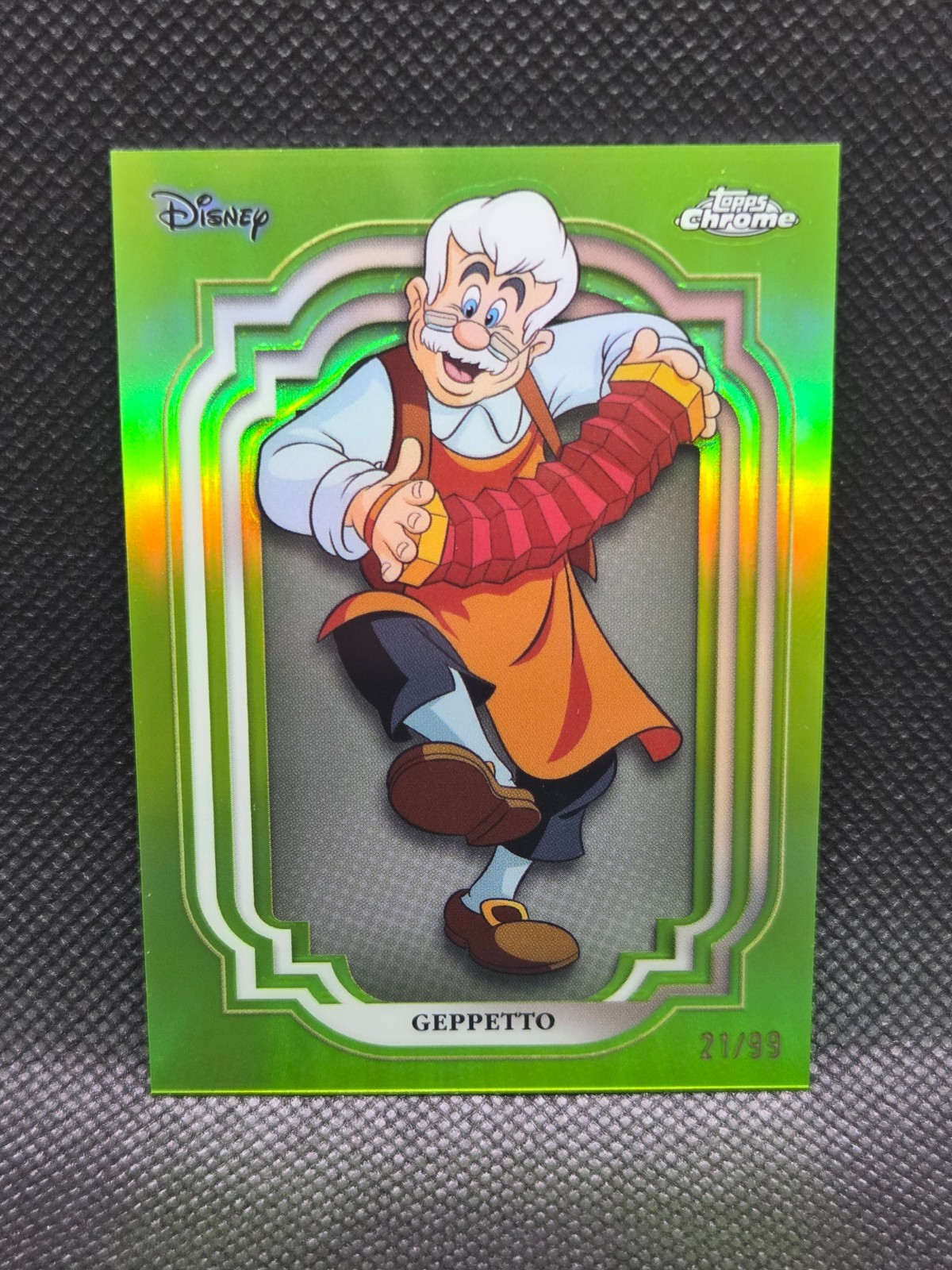 2024 Topps Chrome Disney Green Refractor /99 Geppetto #114 Pinocchio SP