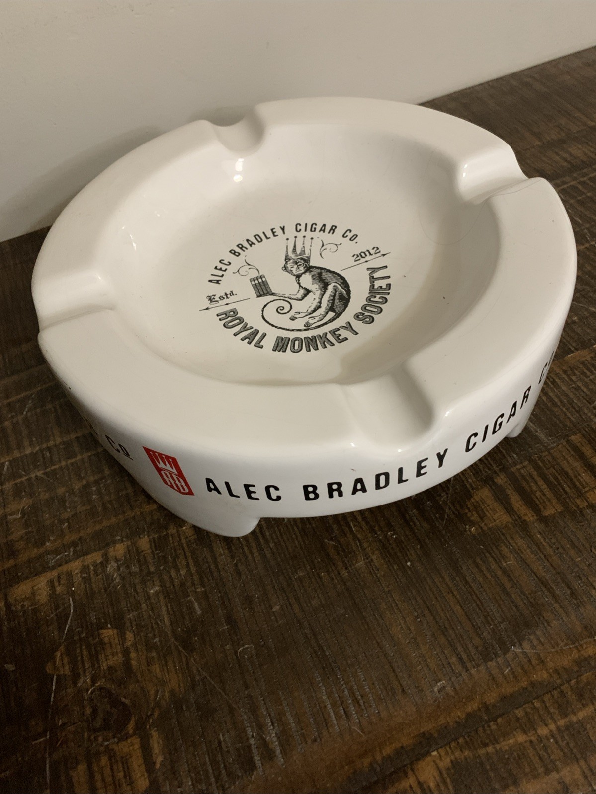 Rare Alec Bradley Royal Monkey Society Cigar Ashtray The Bump Ceramic White Rare Alec Bradley Royal Monkey Society Cigar Ashtray The Bump Ceramic White