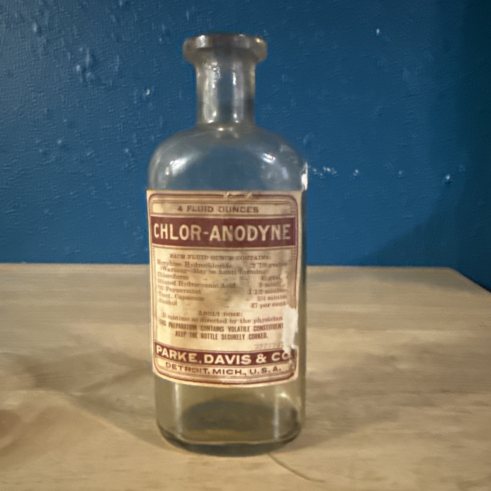Vintage Parke Davis Chlor-Anodyne 4 oz Medicine Bottle Morphine Chloroform Label