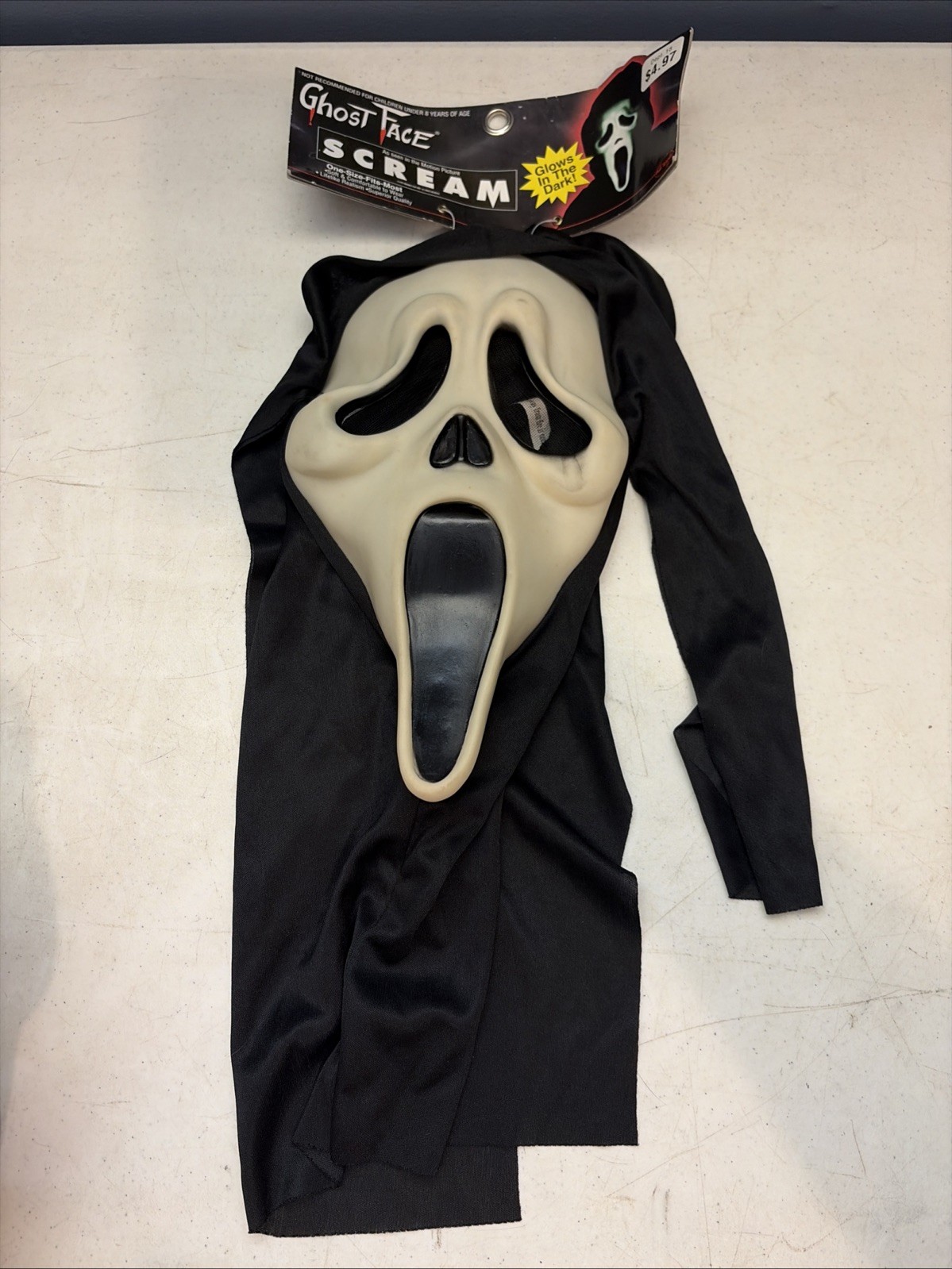 NWT NOS Vintage 1997 Easter Unlimited Fun World DIV Ghost Face Scream Mask S9206 NWT NOS Vintage 1997 Easter Unlimited Fun World DIV Ghost Face Scream Mask S9206
