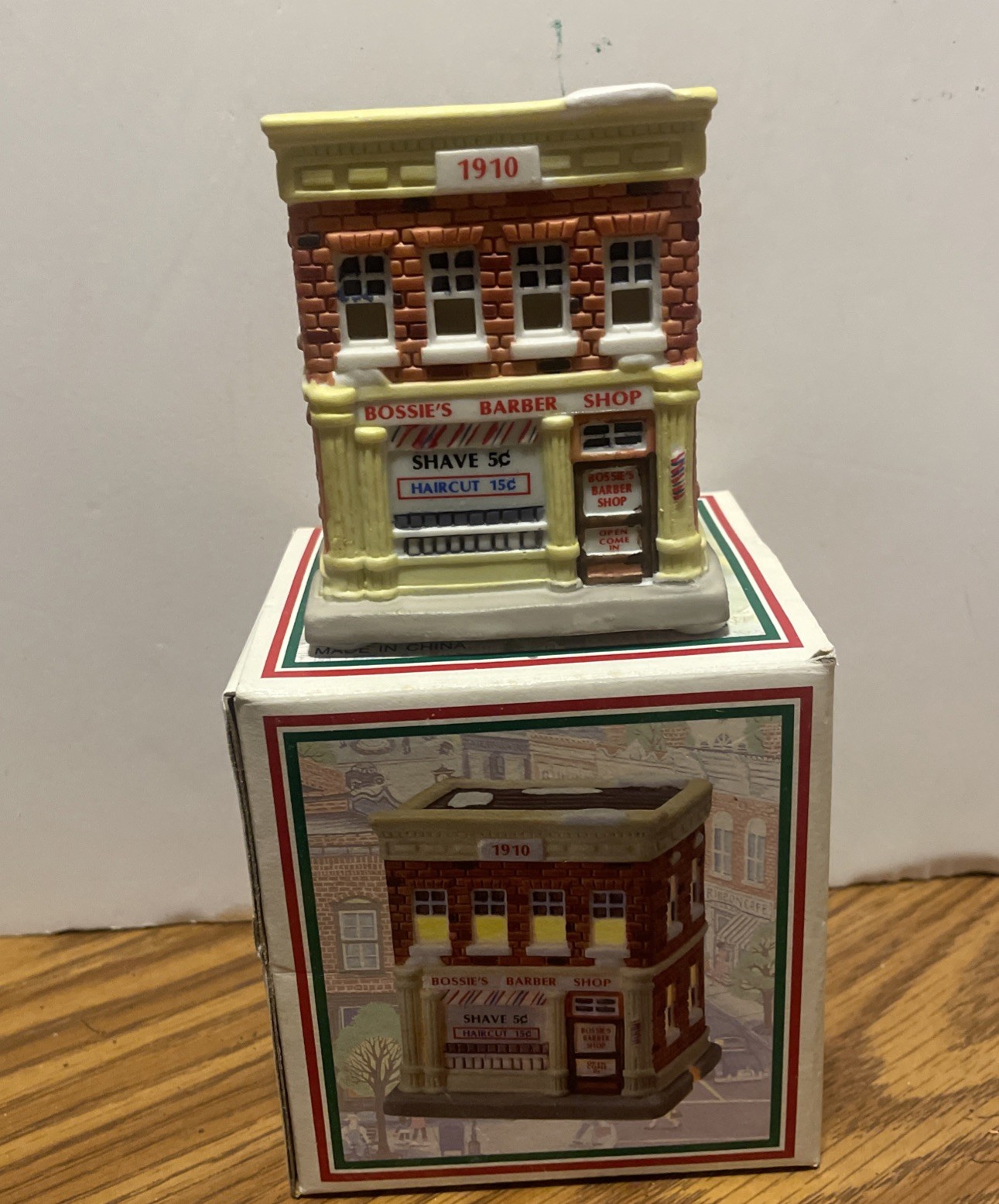 NEW VTG 1993 Home Town America Porcelain Bossie\'s Barber Shop 4” Tall NOS