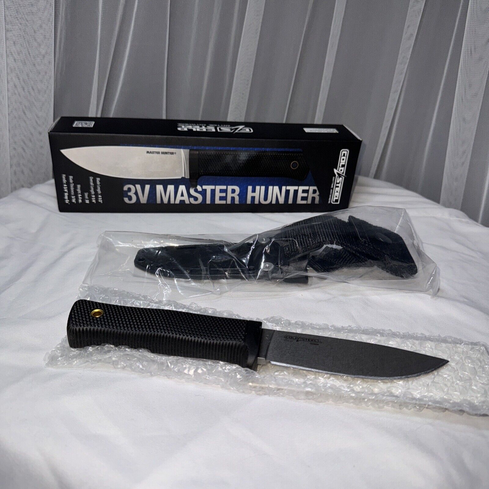 Cold Steel Master Hunter Fixed Knife 4.5 CPM-3V Steel Blade Black Kray-Ex Handle