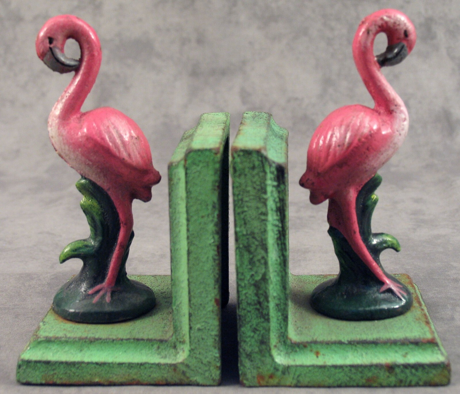 PAIR of TROPICAL PINK FLAMINGO Cast Iron BOOKENDS Vintage Style NEW PAIR of TROPICAL PINK FLAMINGO Cast Iron BOOKENDS Vintage Style NEW