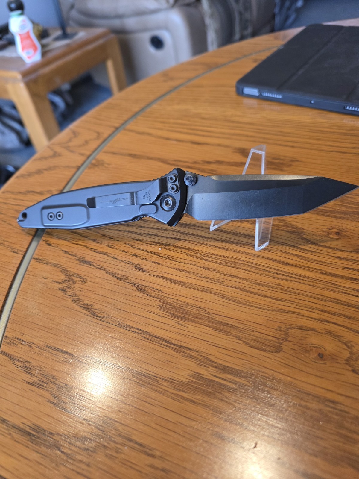Micro-tech Socom Elite Signature Series Manual Tanto - Shadow DLC / M390