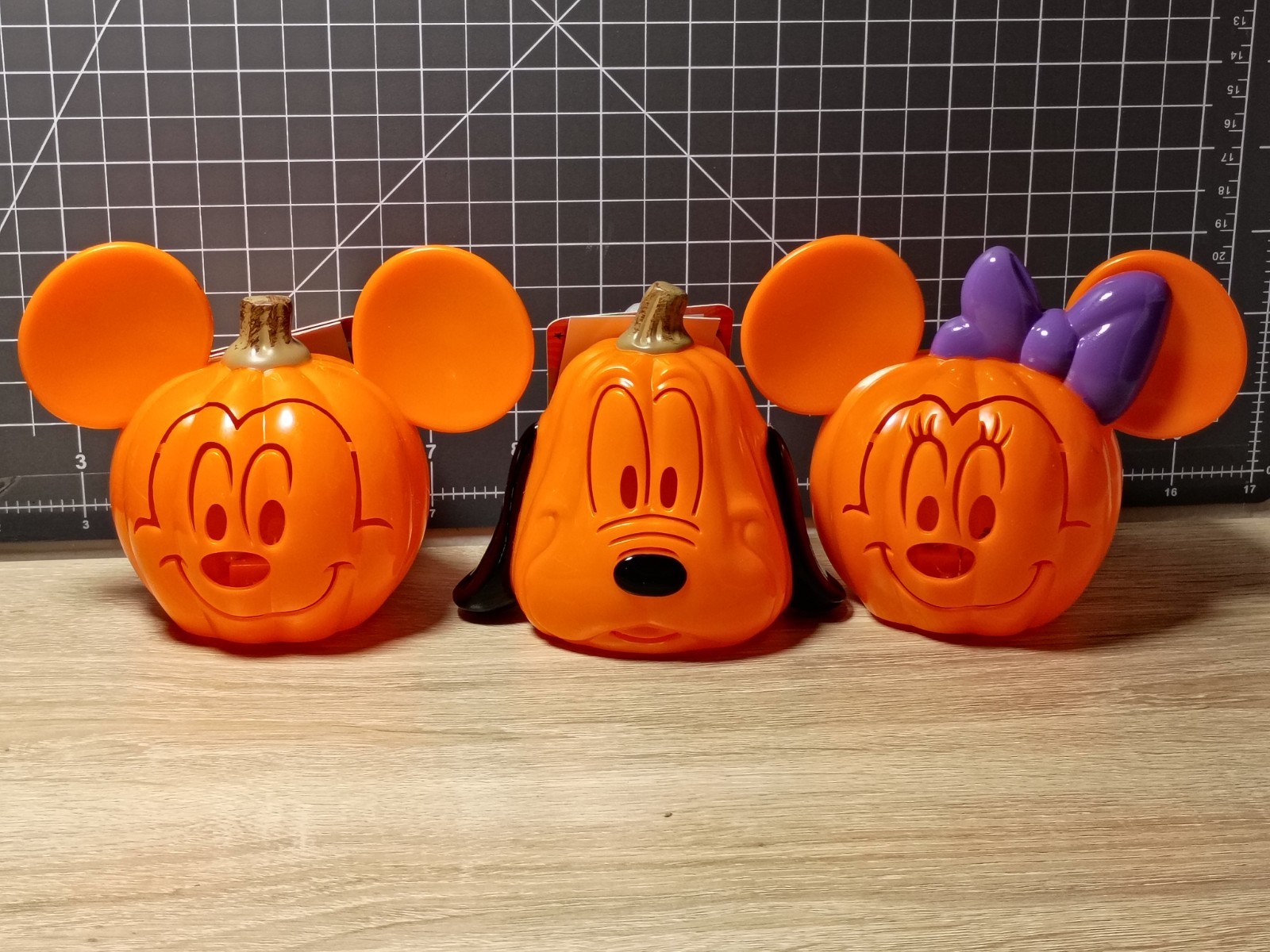 3-PCS MICKEY MINNIE PLUTO Halloween Jack-O'-Lantern Pumpkin LED 4 3-PCS MICKEY MINNIE PLUTO Halloween Jack-O'-Lantern Pumpkin LED 4
