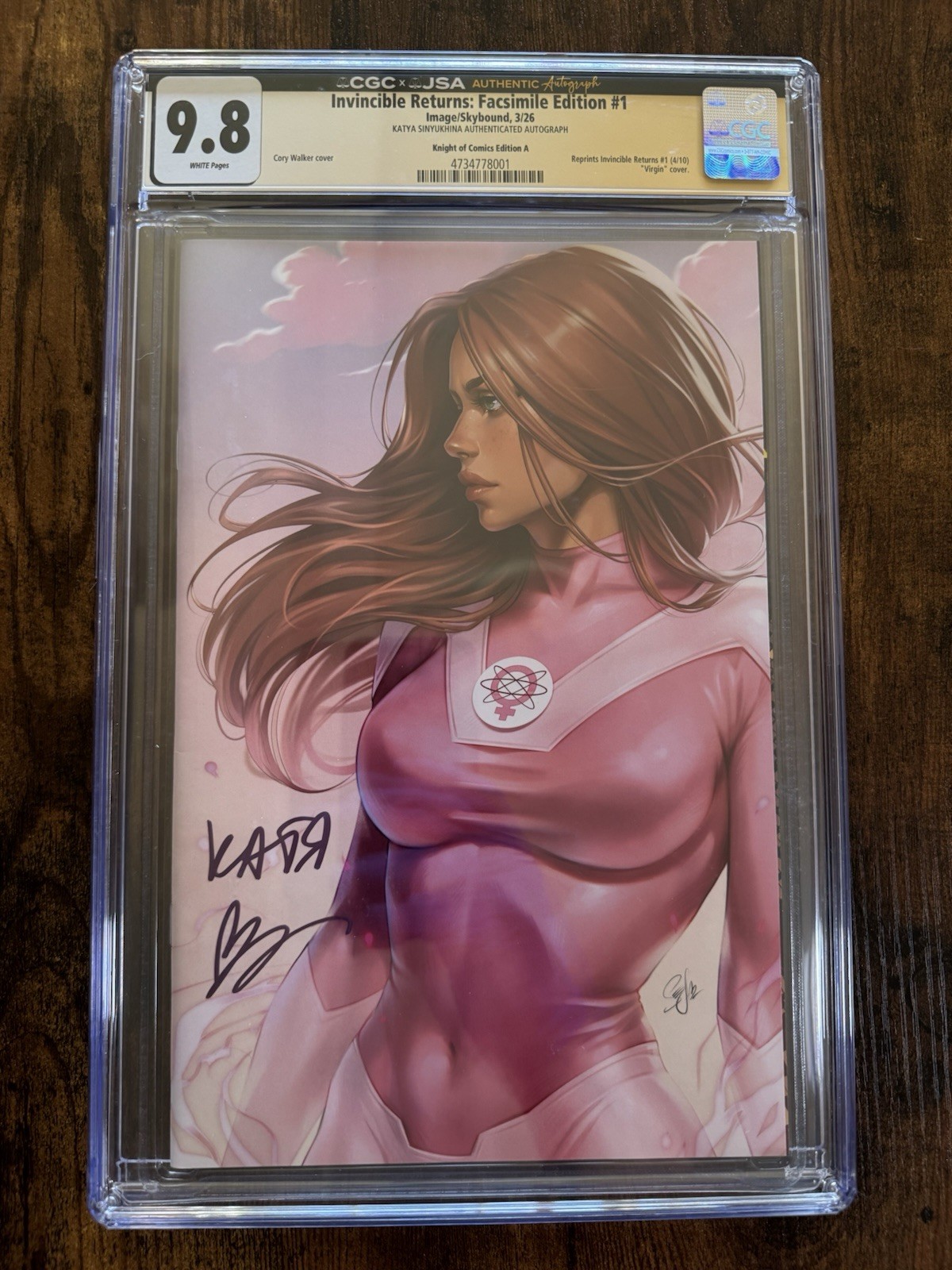 INVINCIBLE RETURNS #1 CGC 9.8 SIGNED BY KATYA SINYUKHINA ATOM EVE C2E2 EXCLUSIVE