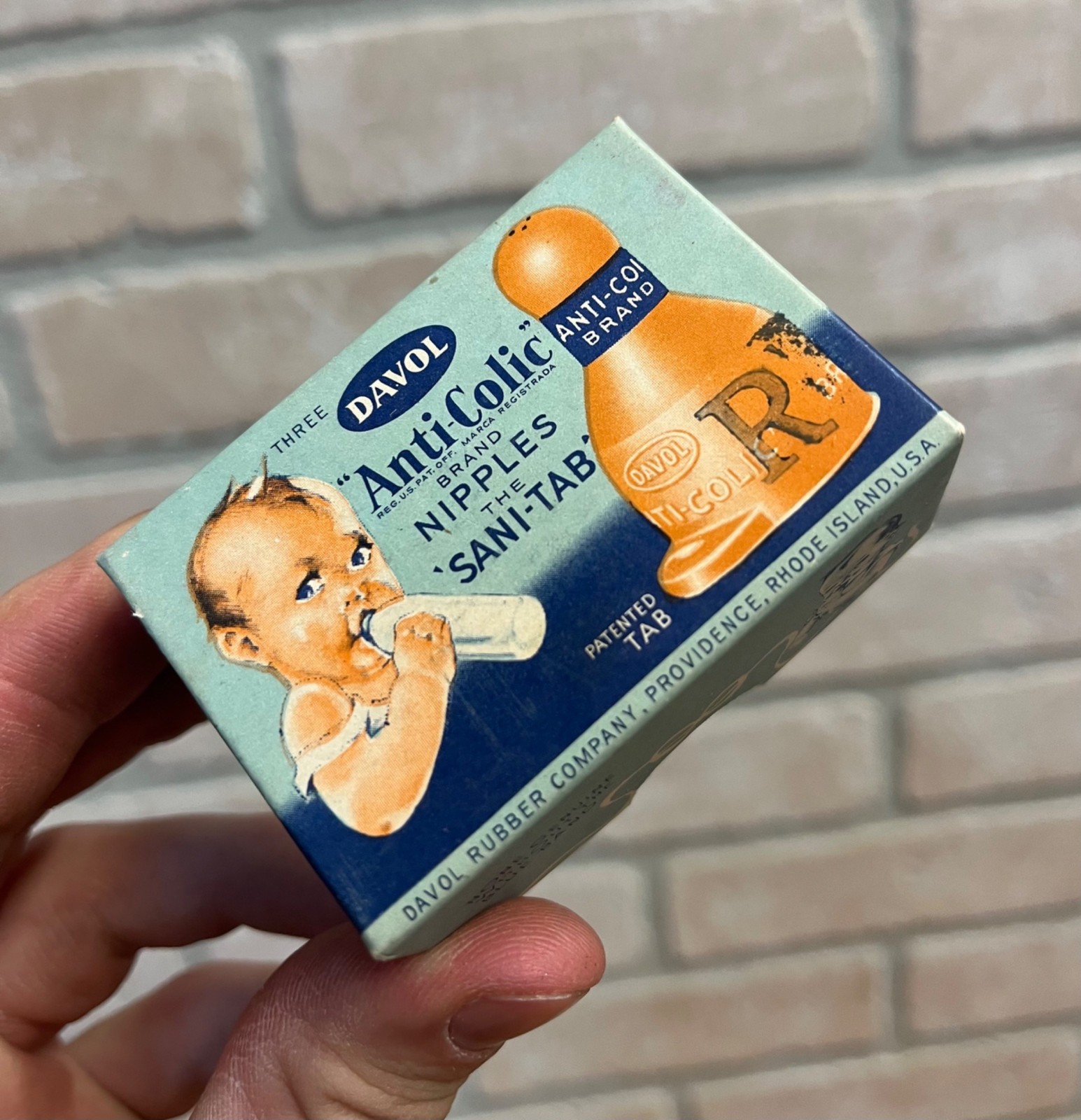 Vintage DAVOL Anti-Colic Brand Nipples The Sani-Tab Empty Advertising Box Only