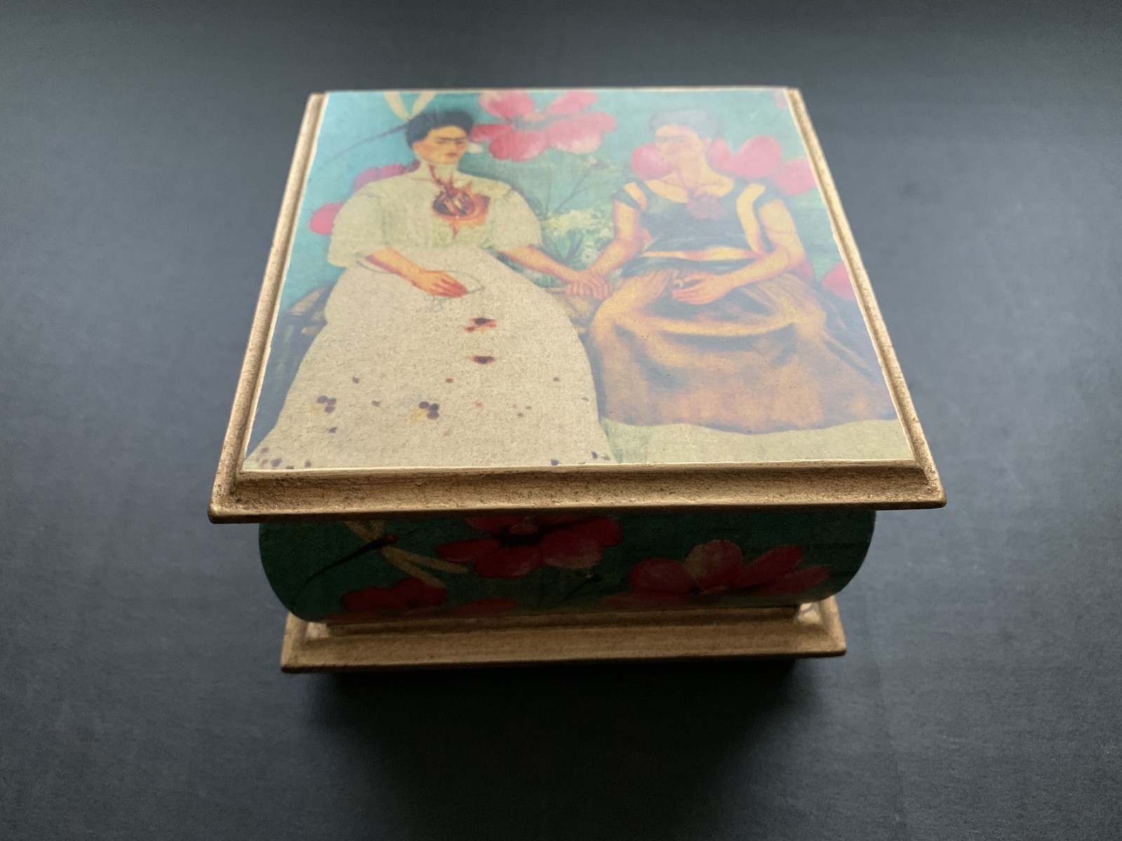 NOVICA Mexico Frida Kahlo The Two Fridas Wooden Jewelry Trinket Box Folk Art