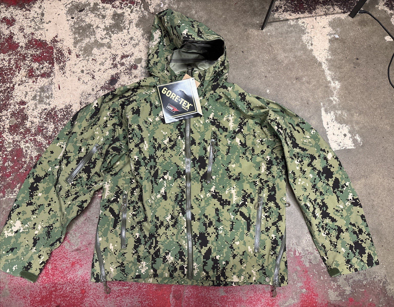 Beyond Clothing A6 Goretex Jacket PCU LV6 AOR2 X Large Short NUW3 SEAL DEVGRU Beyond Clothing A6 Goretex Jacket PCU LV6 AOR2 X Large Short NUW3 SEAL DEVGRU