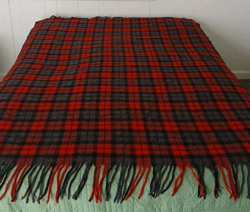Pendleton Red 100% Virgin Wool Red Plaid Throw Blanket Vintage Excellent 69x56 Pendleton Red 100% Virgin Wool Red Plaid Throw Blanket Vintage Excellent 69x56