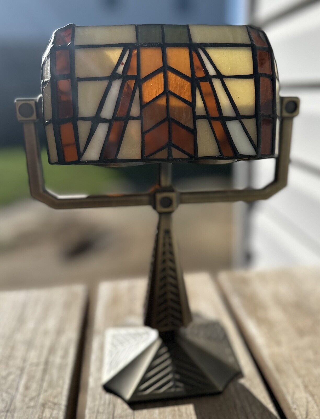 PartyLite Deco Stained Glass Tiffany Style Tealight Holder Banker Lamp. EUC