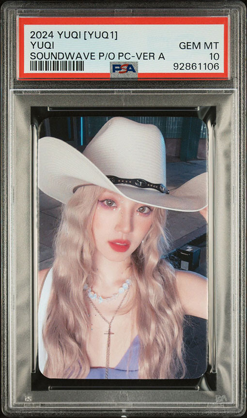 YUQI (YUG1) OF (G)I-DLE SOUNDWAVE PREORDER  VERSION A GEM MINT PSA 10