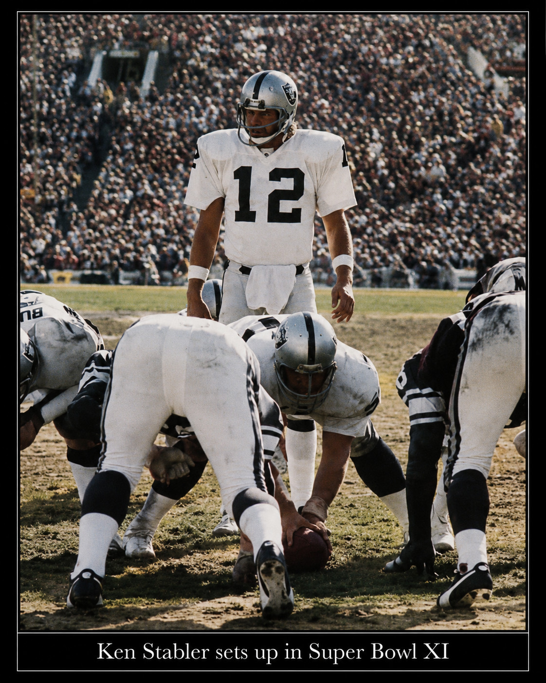 Raiders Ken Stabler sets up in Super Bowl XI- 8 Raiders Ken Stabler sets up in Super Bowl XI- 8