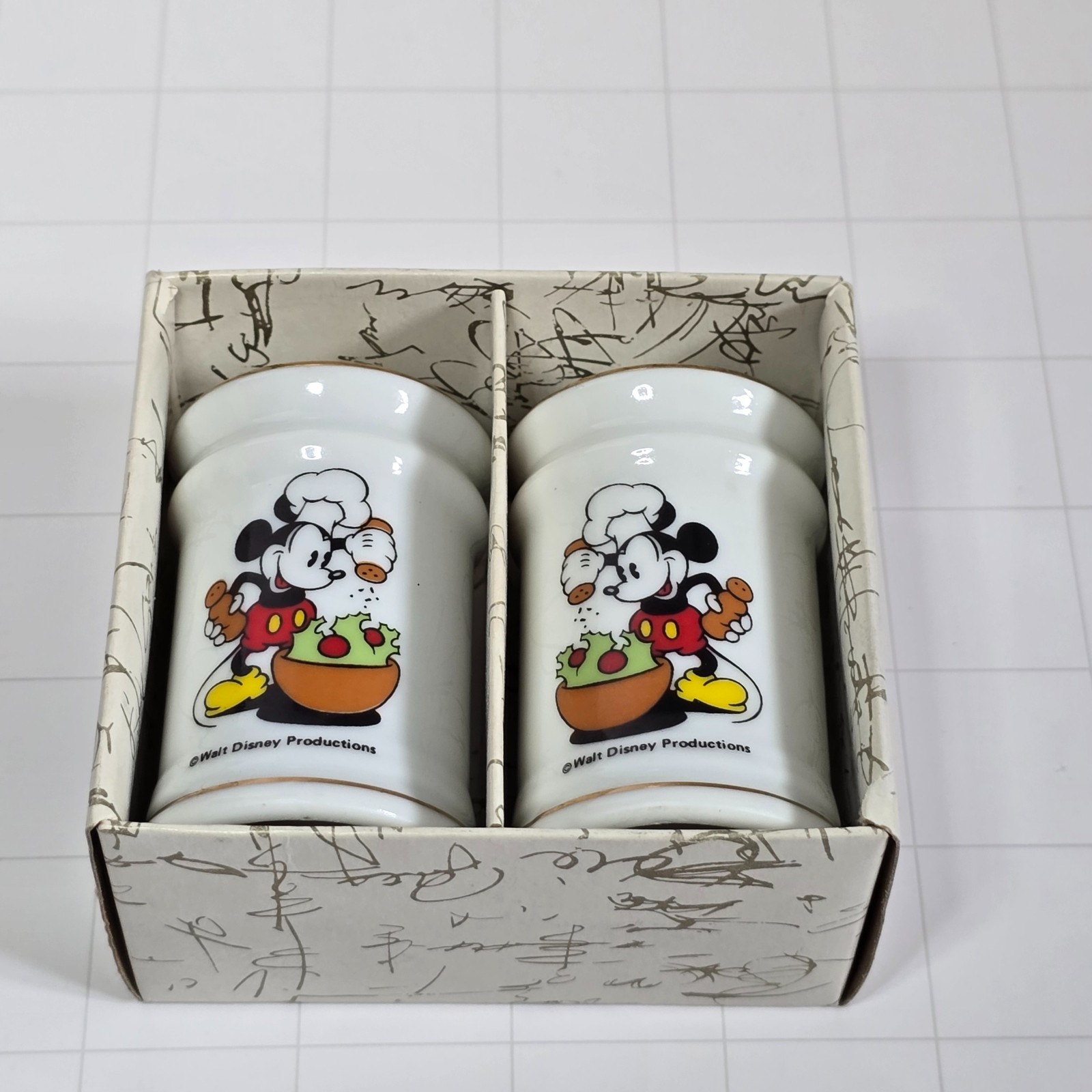 Vintage Walt Disney Productions Chef Mickey Mouse Japan Salt Pepper Shakers Set