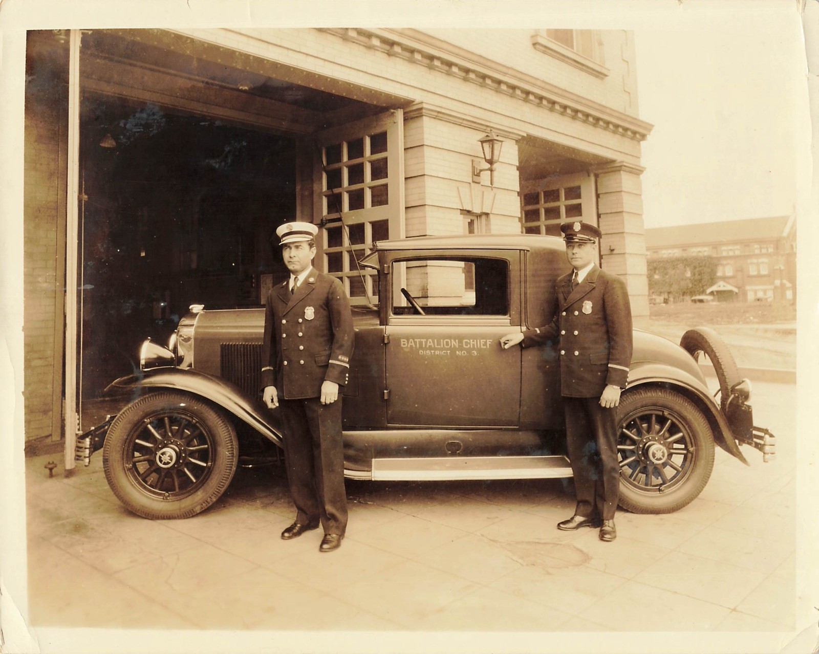 1930s Battalion Chief District No 3 Fire Dept Staff Car Photo Firemen original 1930s Battalion Chief District No 3 Fire Dept Staff Car Photo Firemen original