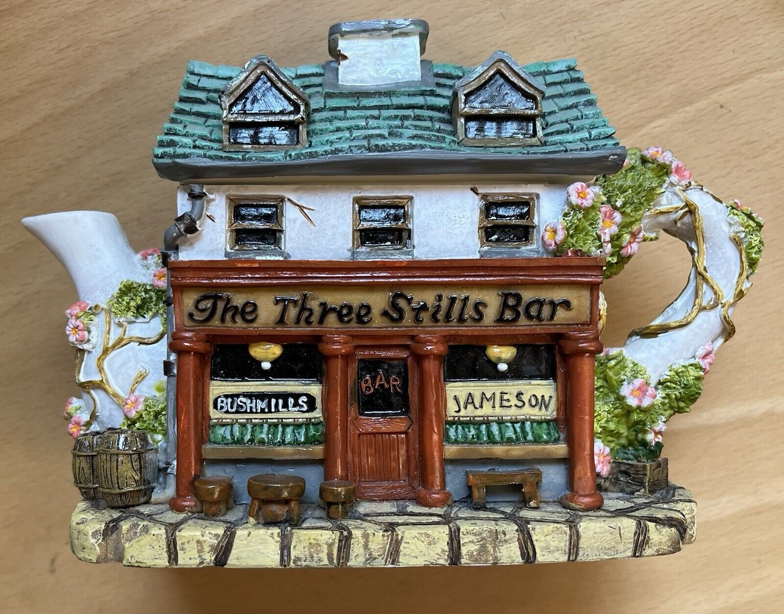 Tell Tale Teapot The Three Stills Bar Jameson Vintage Irish Made Collectible EUC
