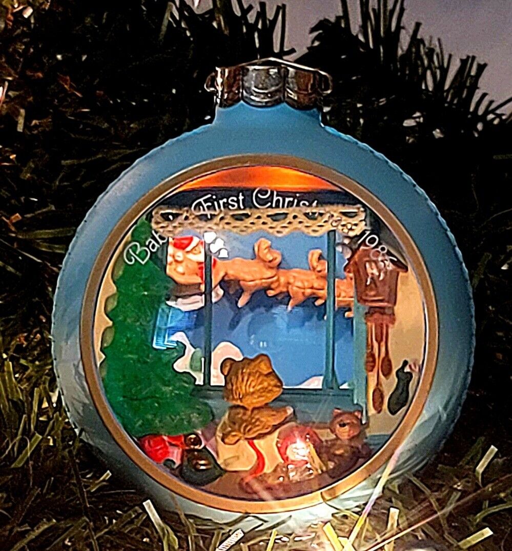 1986 Baby\'s First Christmas Hallmark Lighted Changing Scene Keepsake Ornament 