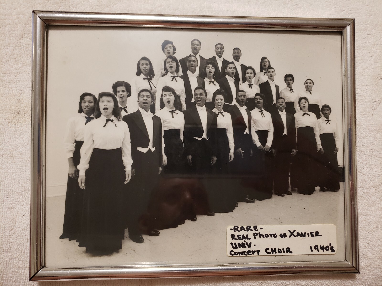 Vintage 1940's Xavier University Concert Choir Photo w/Frame Rare (Pre-owned)