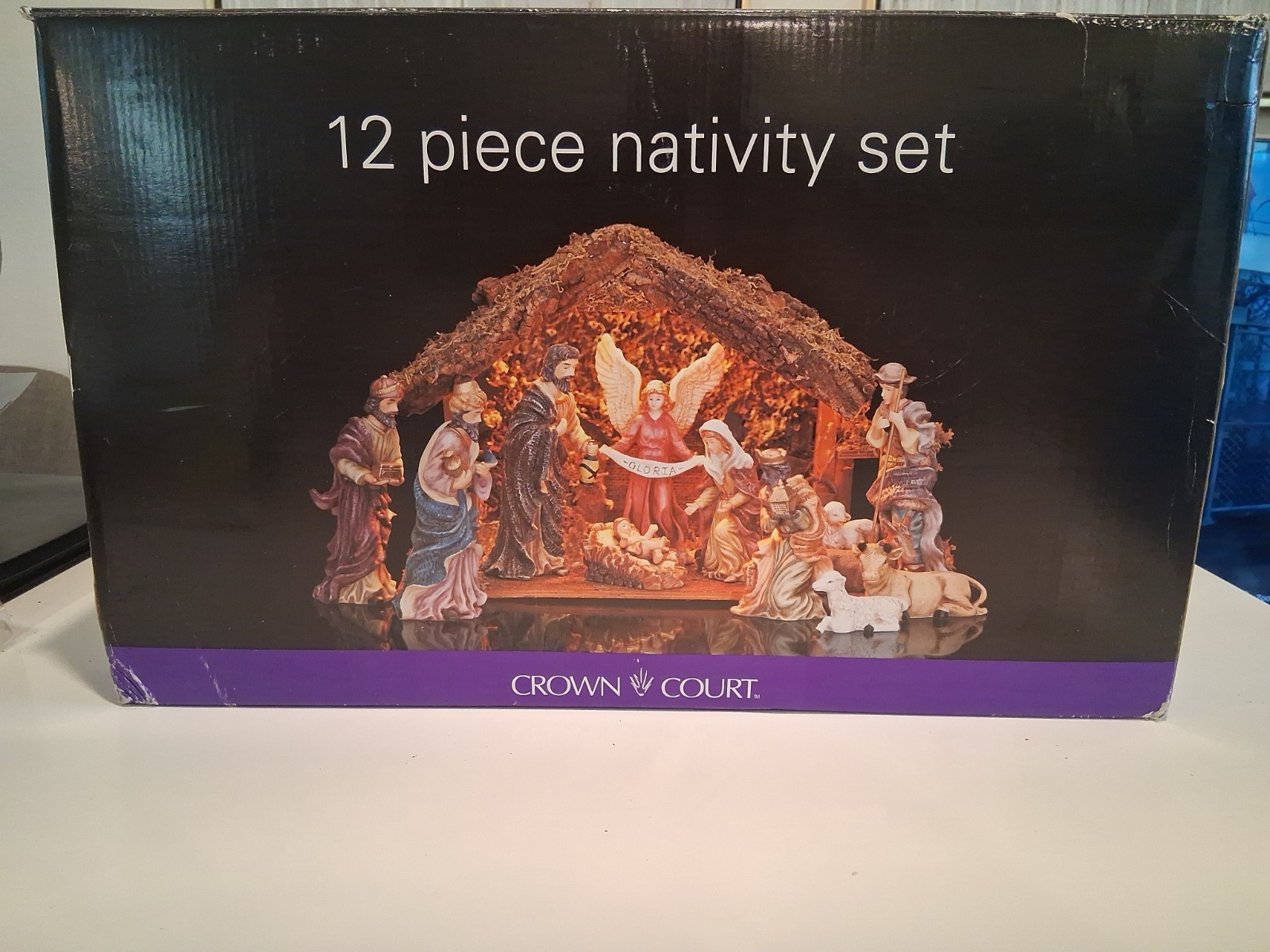 Crown Court 12 Piece Nativity Set Vintage Lighted Christmas Wooden Manger Creche