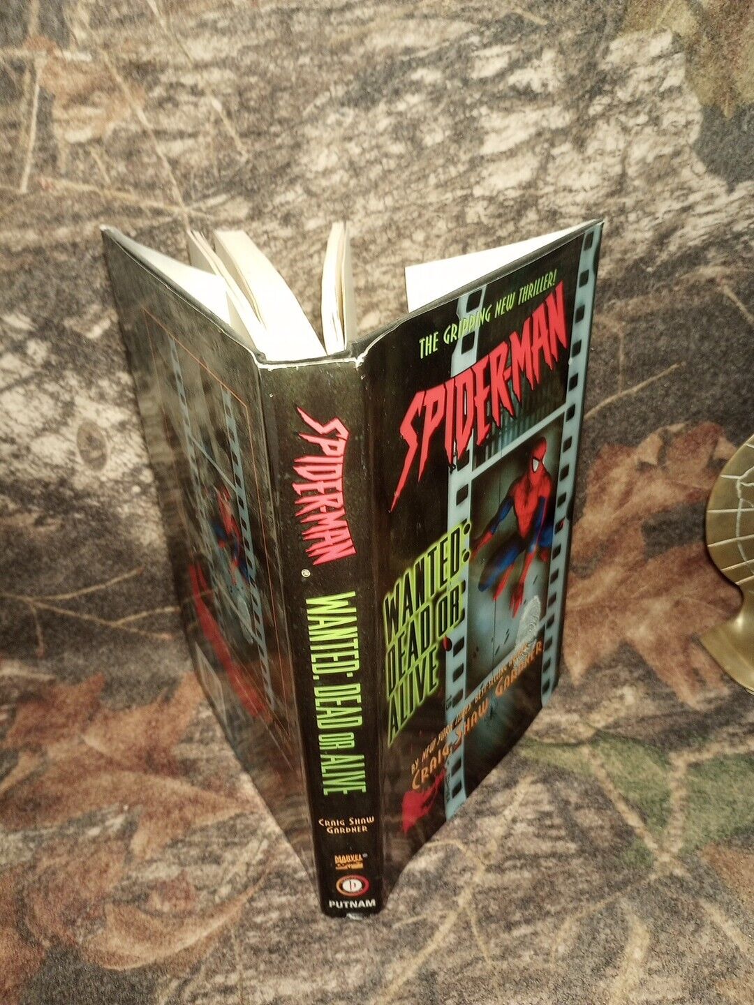 Spider-Man Wanted Dead or Alive  1998 Craig Shaw Gardener Hardcover