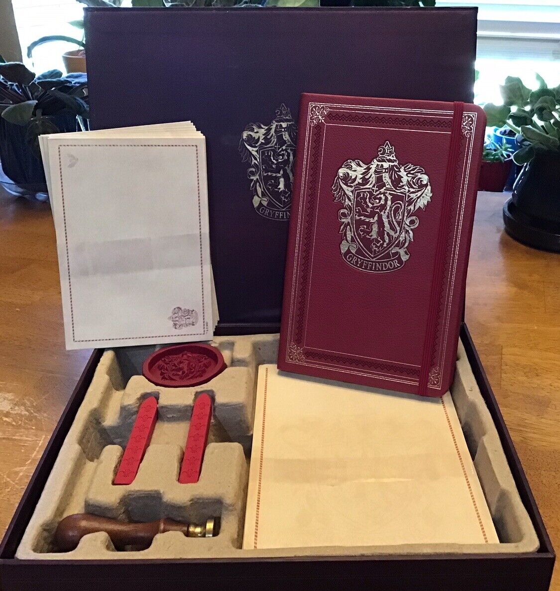 Rare 2016 Harry Potter Gryffindor Journal Wax Seal Very Good condition