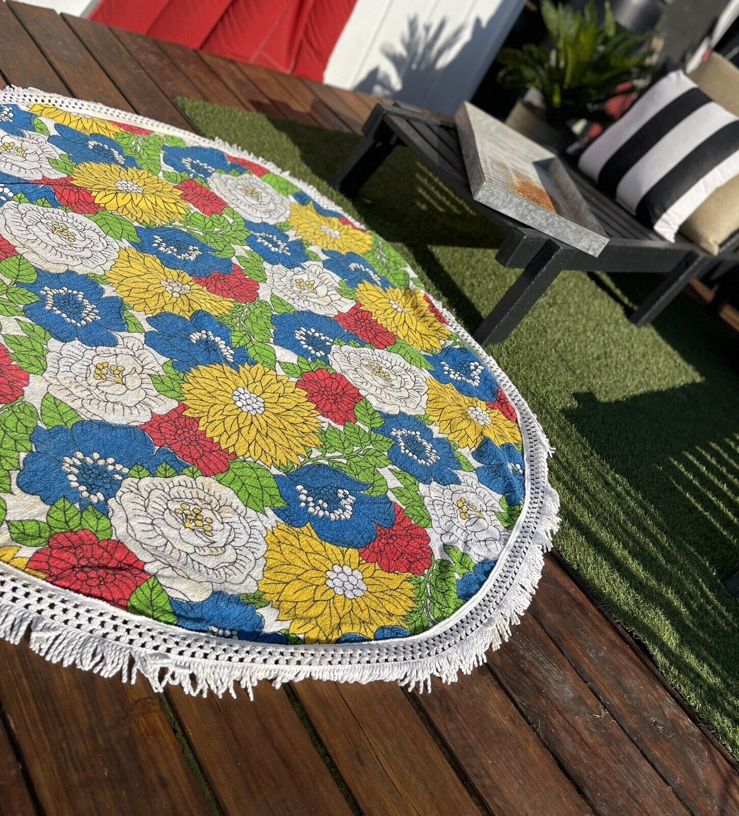 Vtg 60s/70s Terry Cloth Floral Print Round Tablecloth / Beach Towel With Fringe