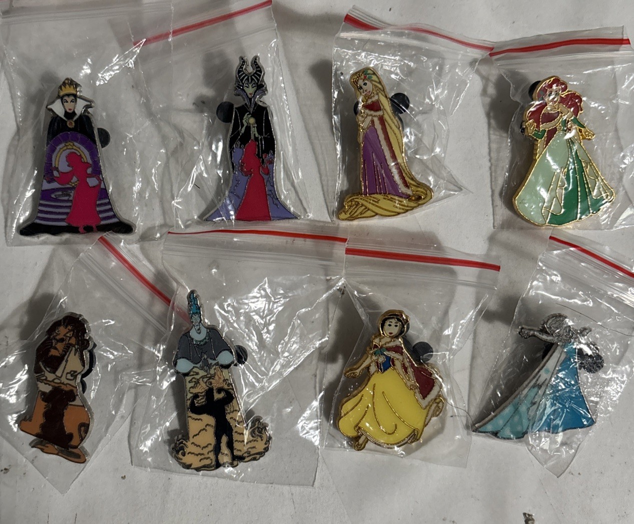 Disney Villains PRINCESS MALIFICENT HADES QUEEN OF HEARTS ETC Pins lot of 8 Disney Villains PRINCESS MALIFICENT HADES QUEEN OF HEARTS ETC Pins lot of 8