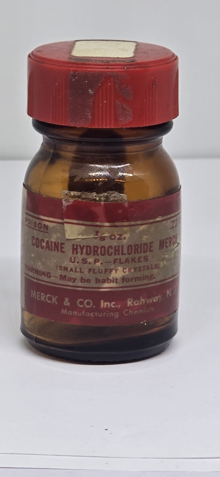 Vintage Merck & Co. Cocaine Hydrochloride U.S.P. Flakes Empty Bottle Vintage Merck & Co. Cocaine Hydrochloride U.S.P. Flakes Empty Bottle